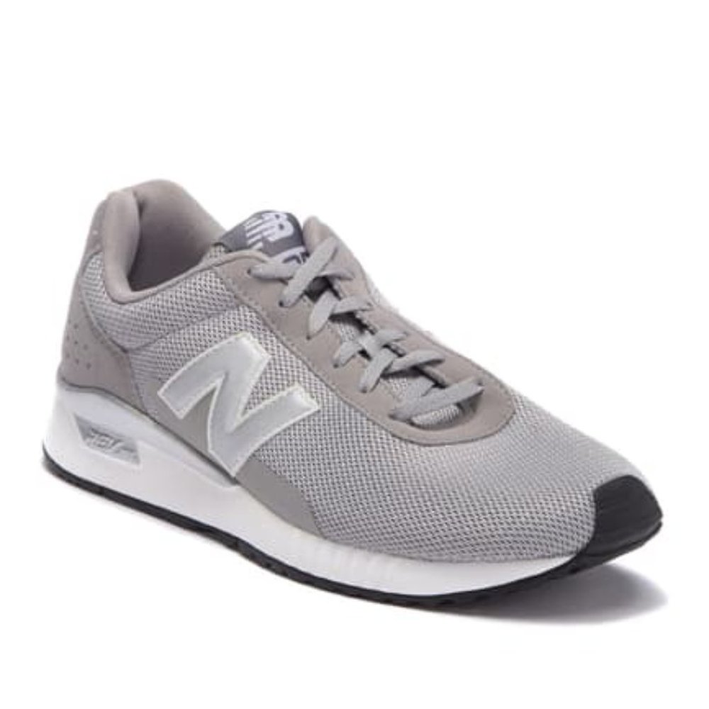 new 005 Classics Lace Up Sneakers New Balance